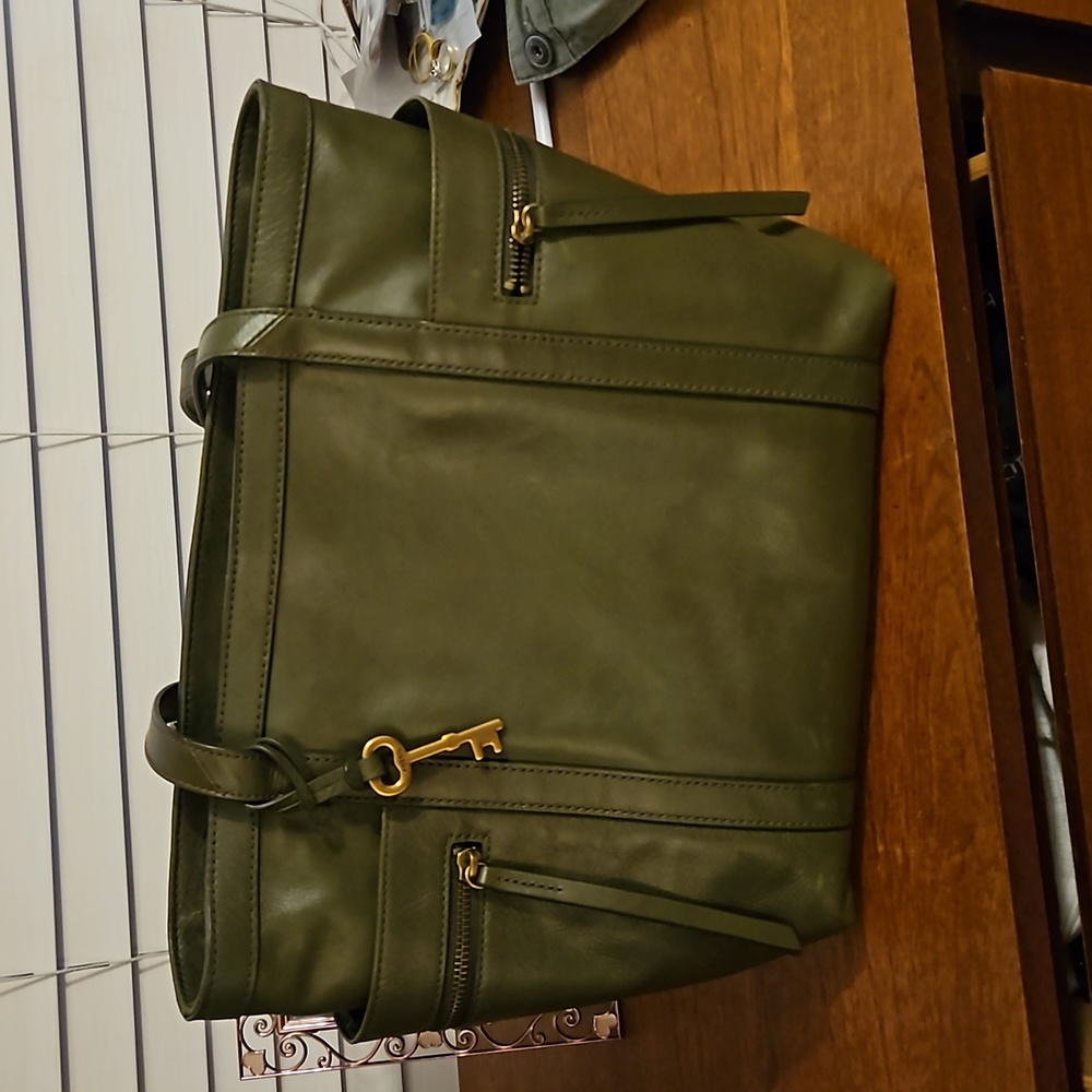 Fossil handbag